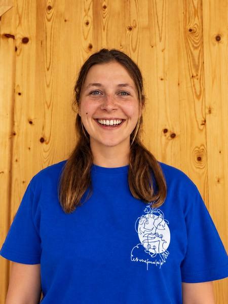 Nina Aschilier, Leiterin bei der Jungwacht Blauring Steg