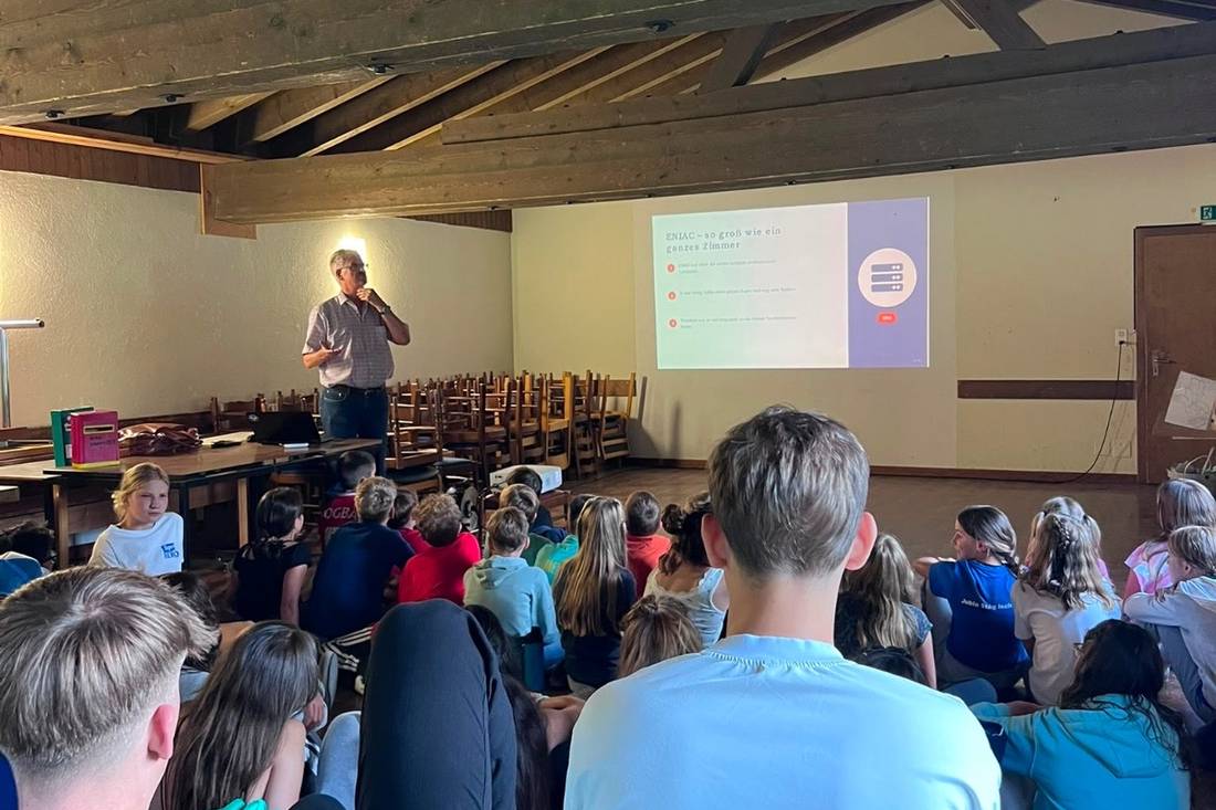 Referat im Saal des Lagerhauses